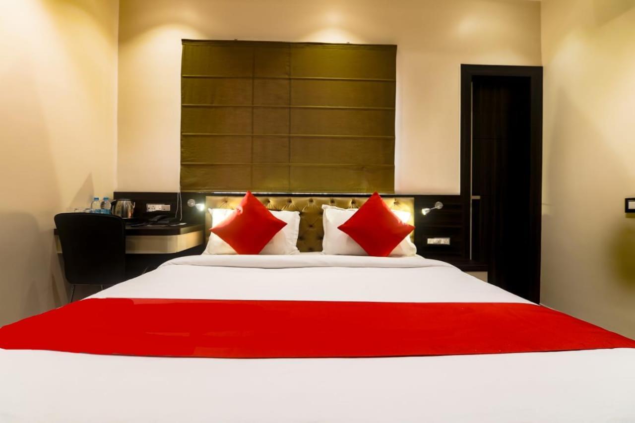 Aditya Residency Guwahati Dış mekan fotoğraf