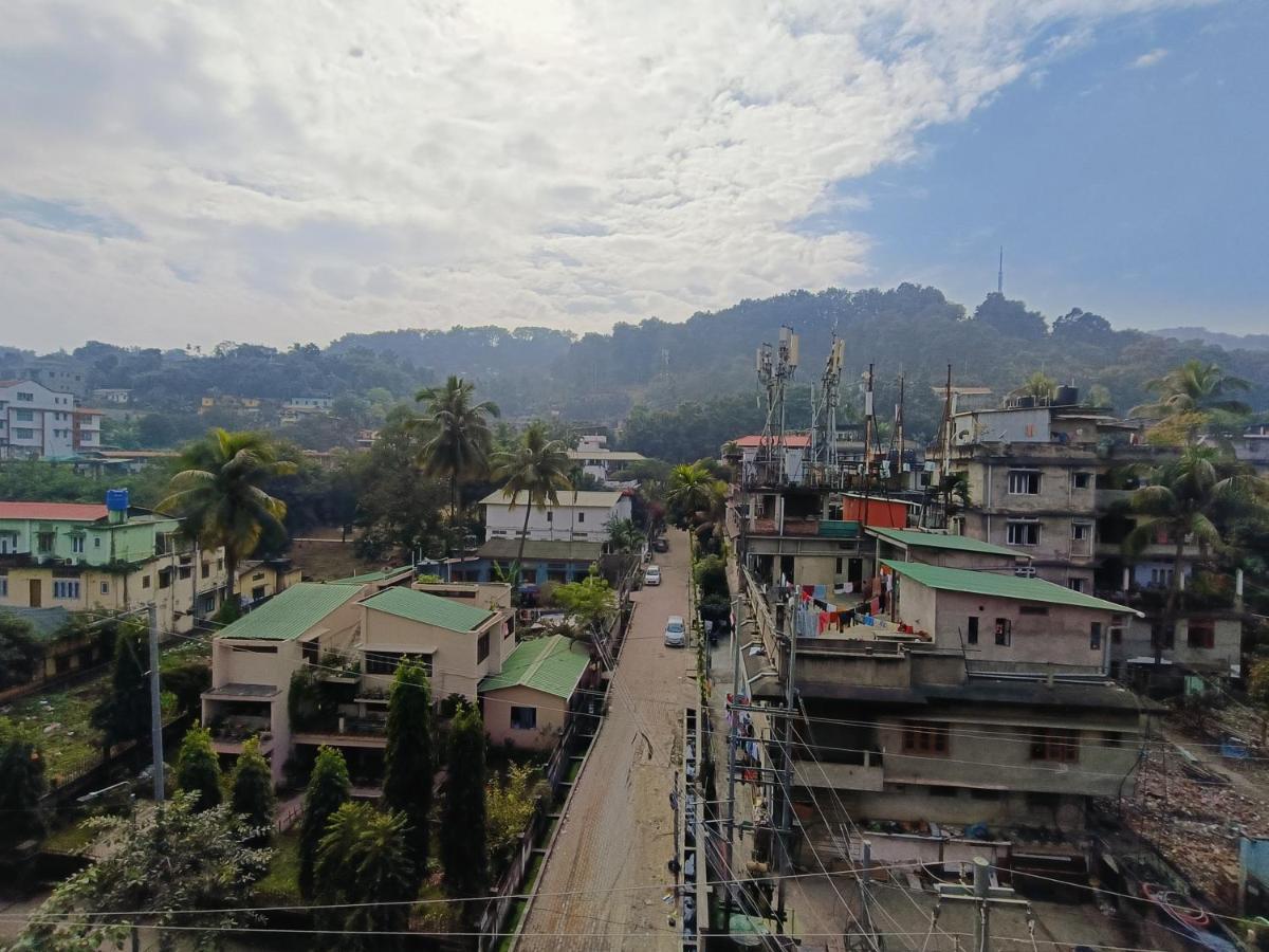 Aditya Residency Guwahati Dış mekan fotoğraf